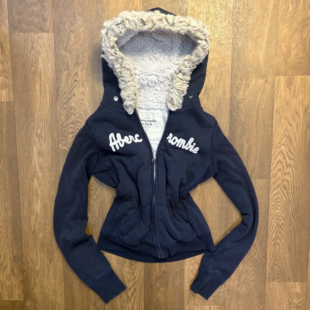 Vtg Y2K Mall Core Abercrombie and Fitch Fur Hood Lined Embroidered Logo Hoodie